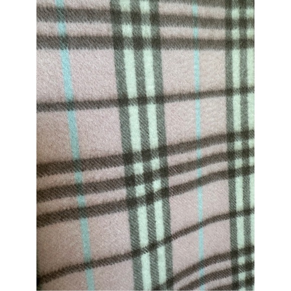 Authentic Burberry Pink Nova Check 100% Cashmere Scarf - Picture 2 of 4